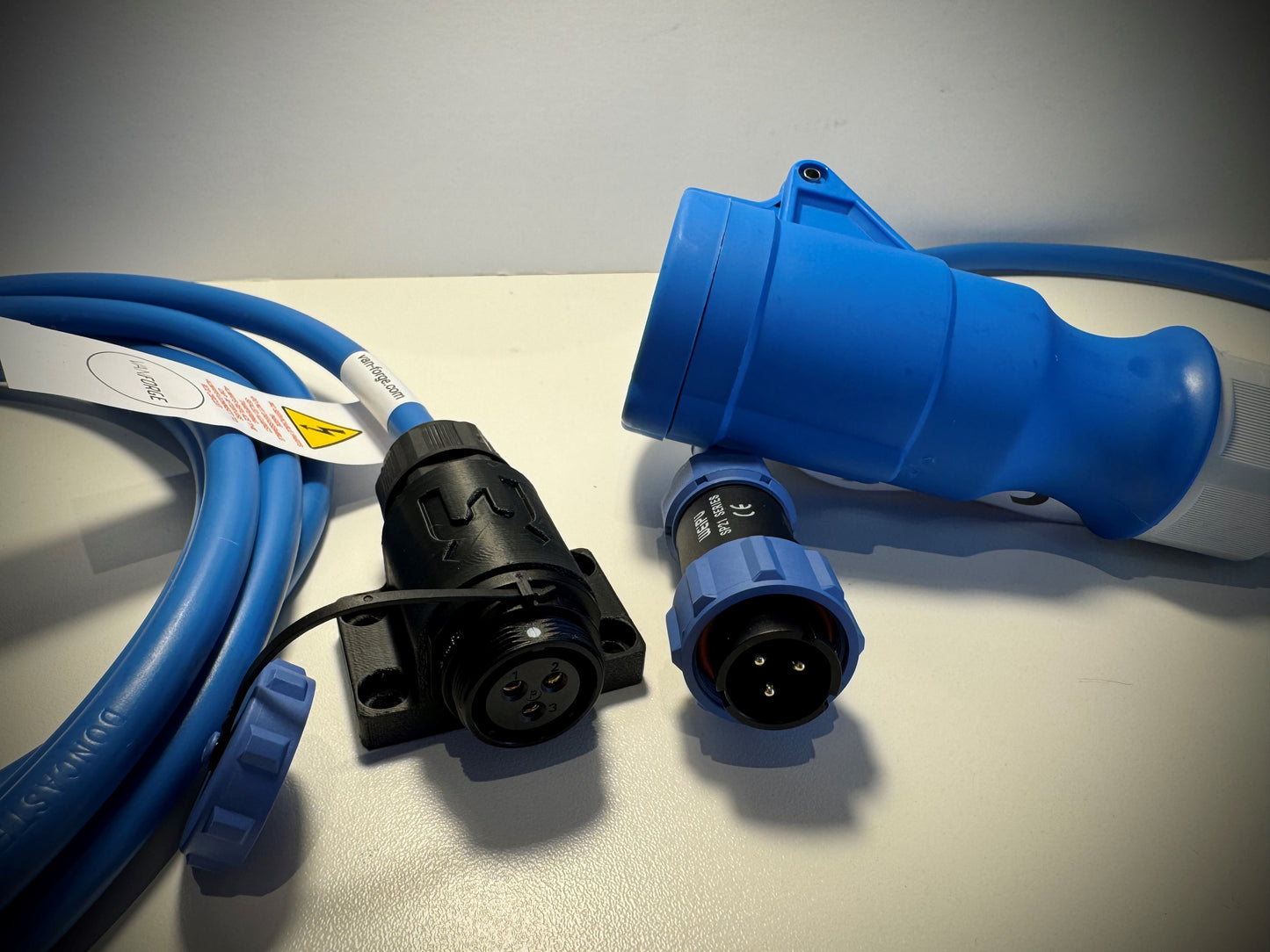 Stealth 20 amp Electric Hookup Kit (INLET / OUTLET)