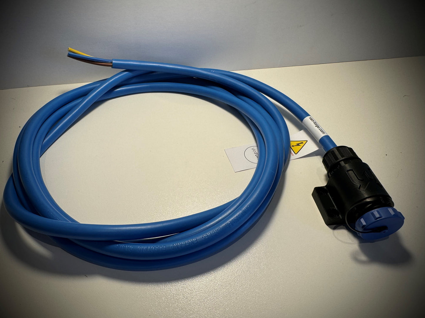Stealth 20 amp Electric Hookup Kit (INLET / OUTLET)